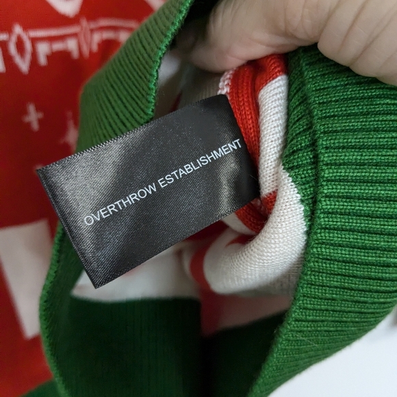 Revolt Sweaters‎ Small Ranboo Limited Edition Red Holiday Christmas Sweater - Picture 6 of 12